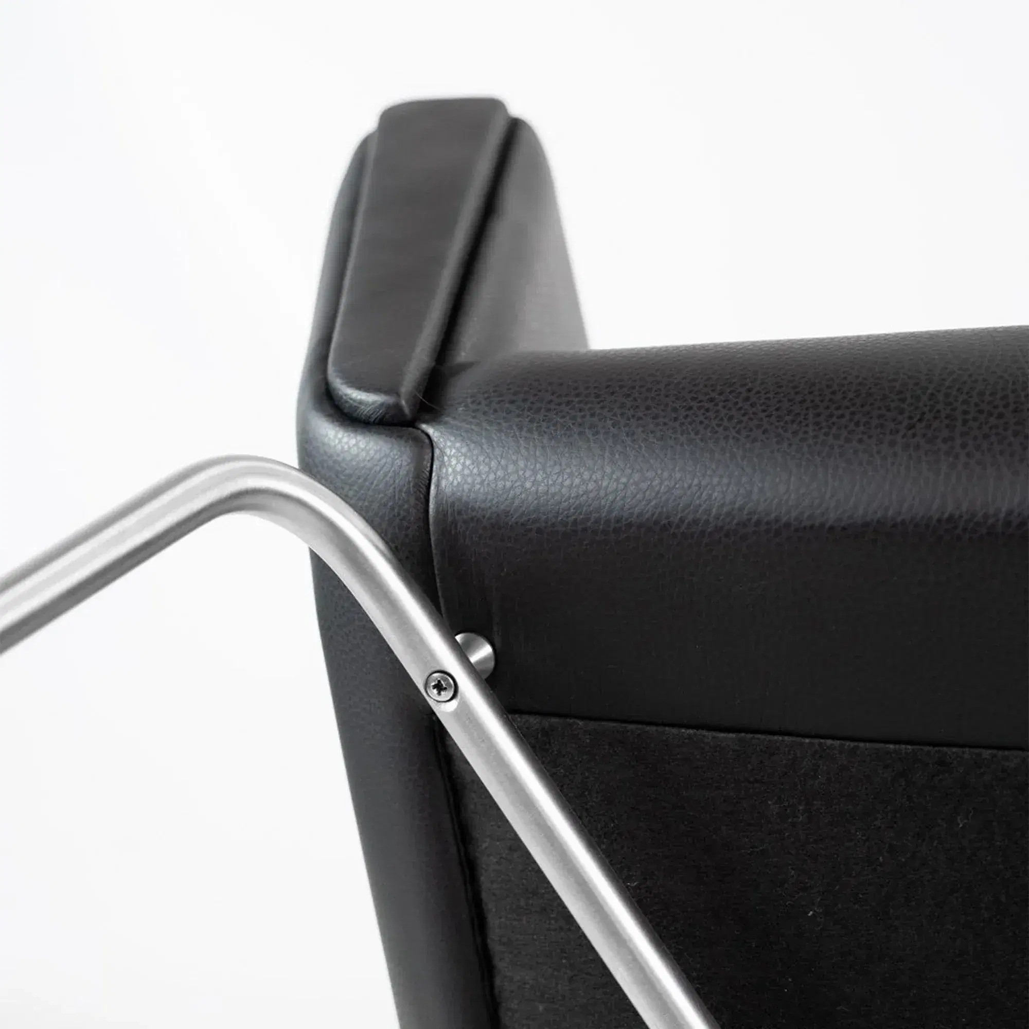 CH445 Wing Chair Replica - View 10