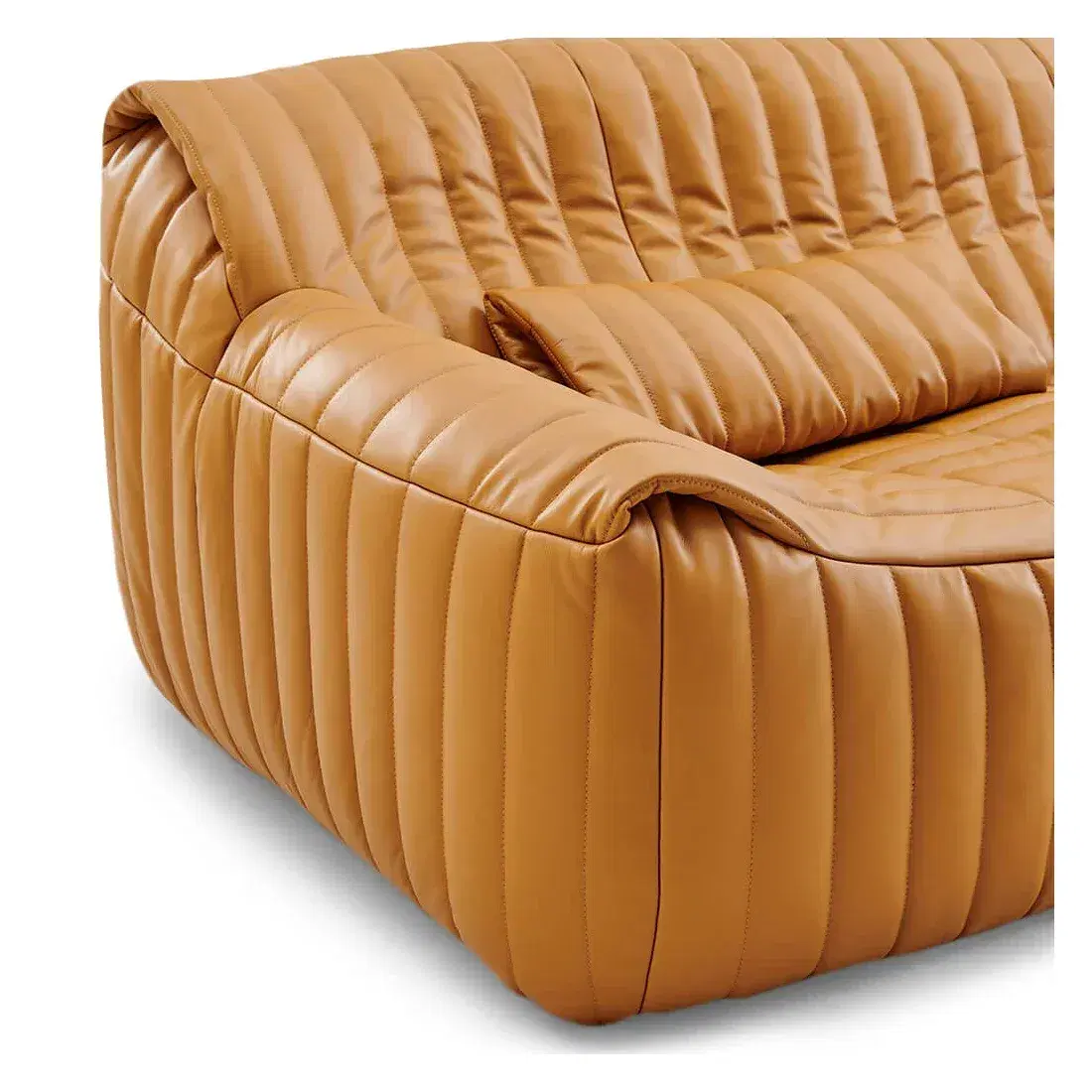 Sandra 3-Seater Sofa Replica - View 7