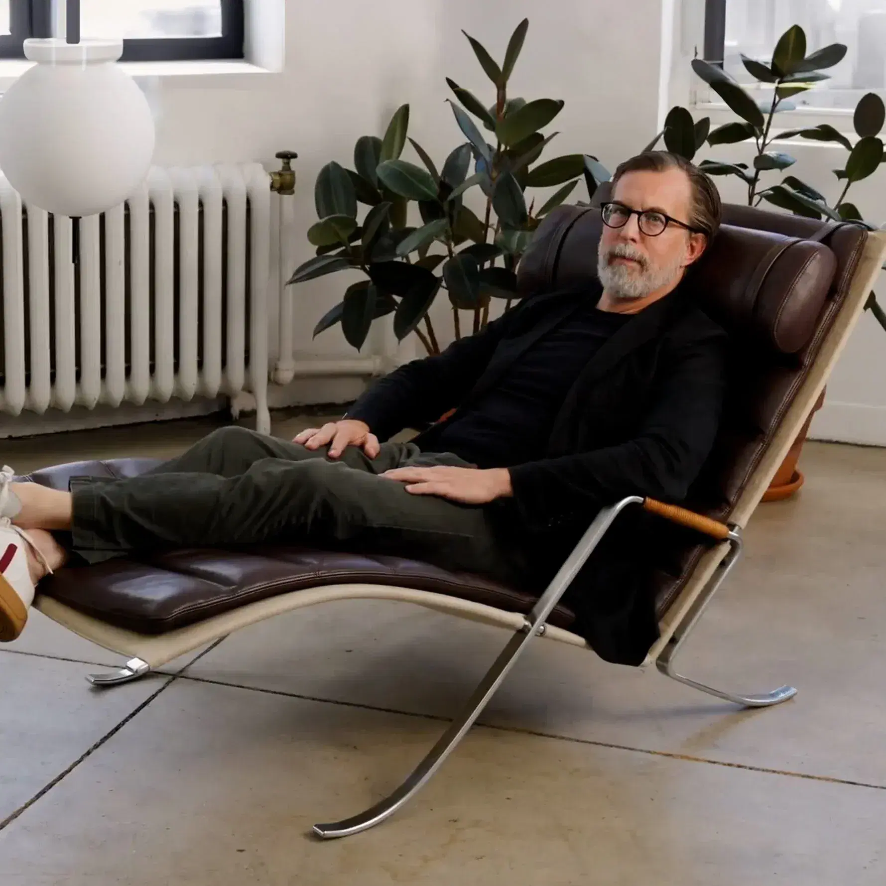 FK87 Lounge Grasshopper Replica - View 2