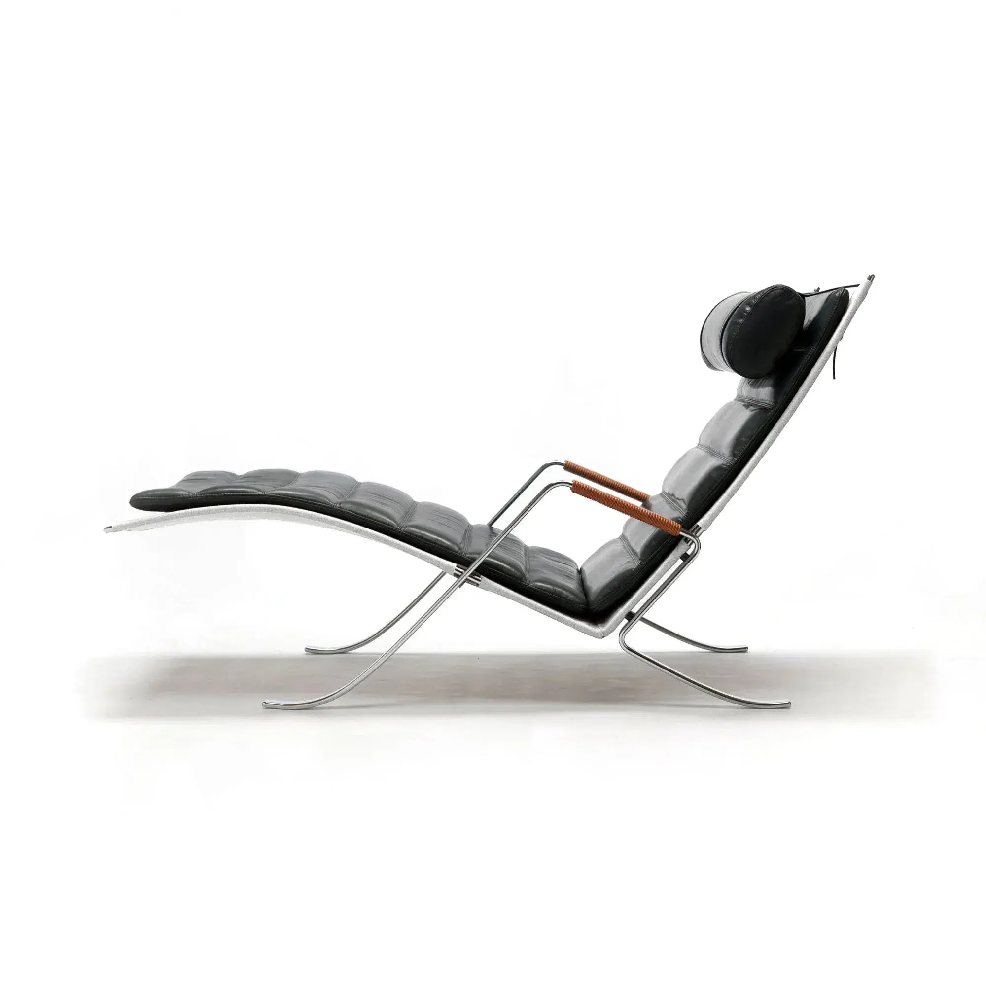FK87 Lounge Grasshopper Replica - View 3