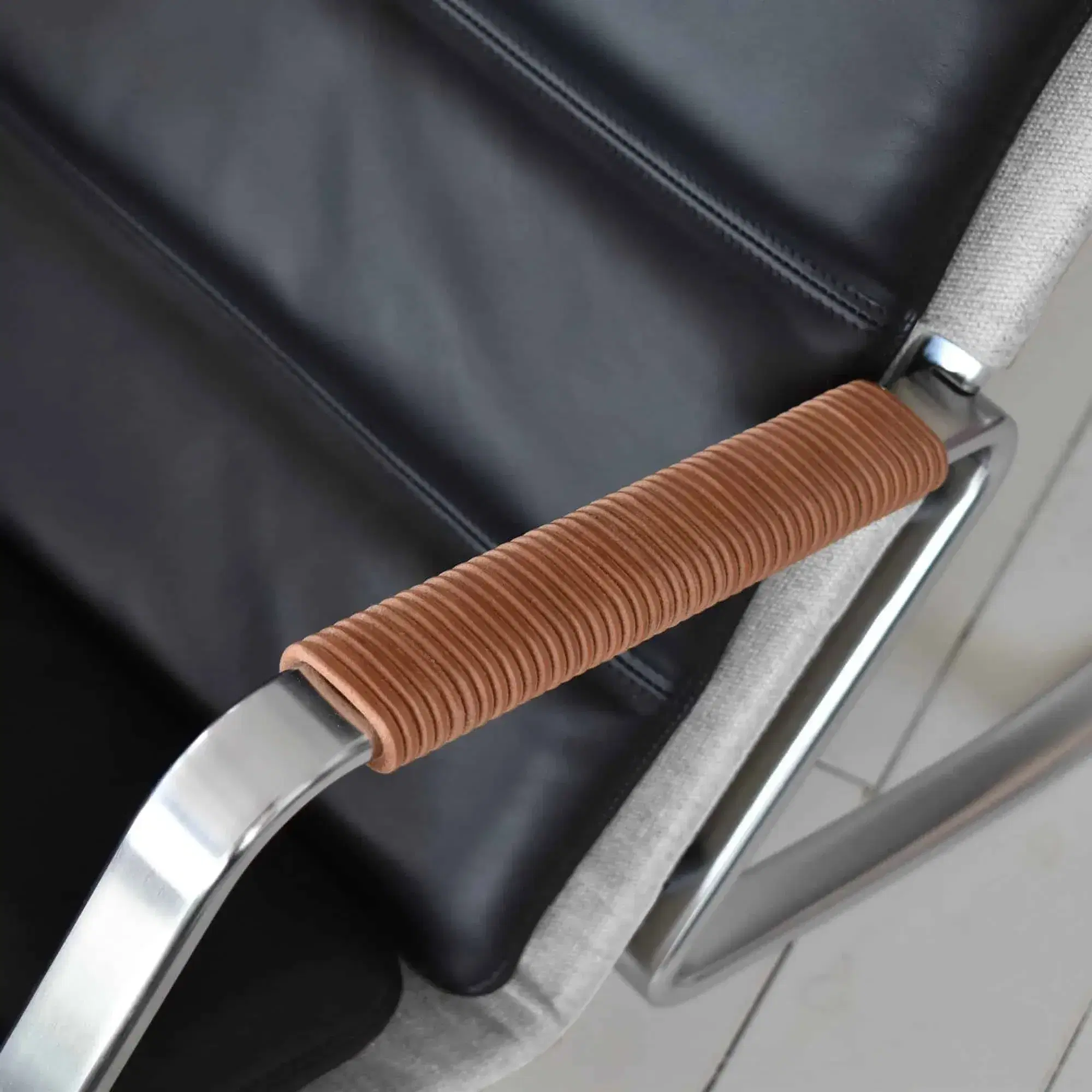 FK87 Lounge Grasshopper Replica - View 9