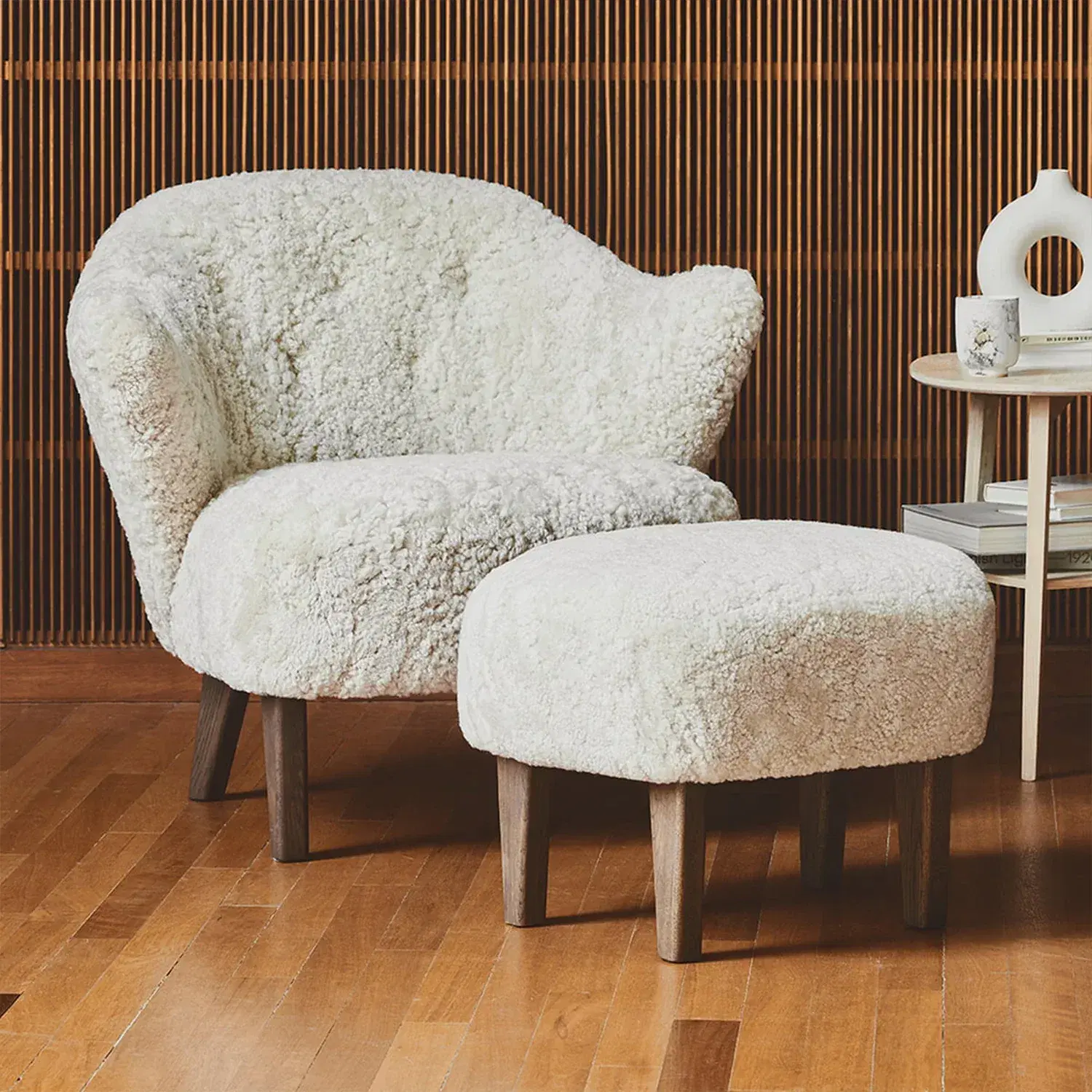 Ingeborg Lounge Chair and Ottoman Replica - View 2