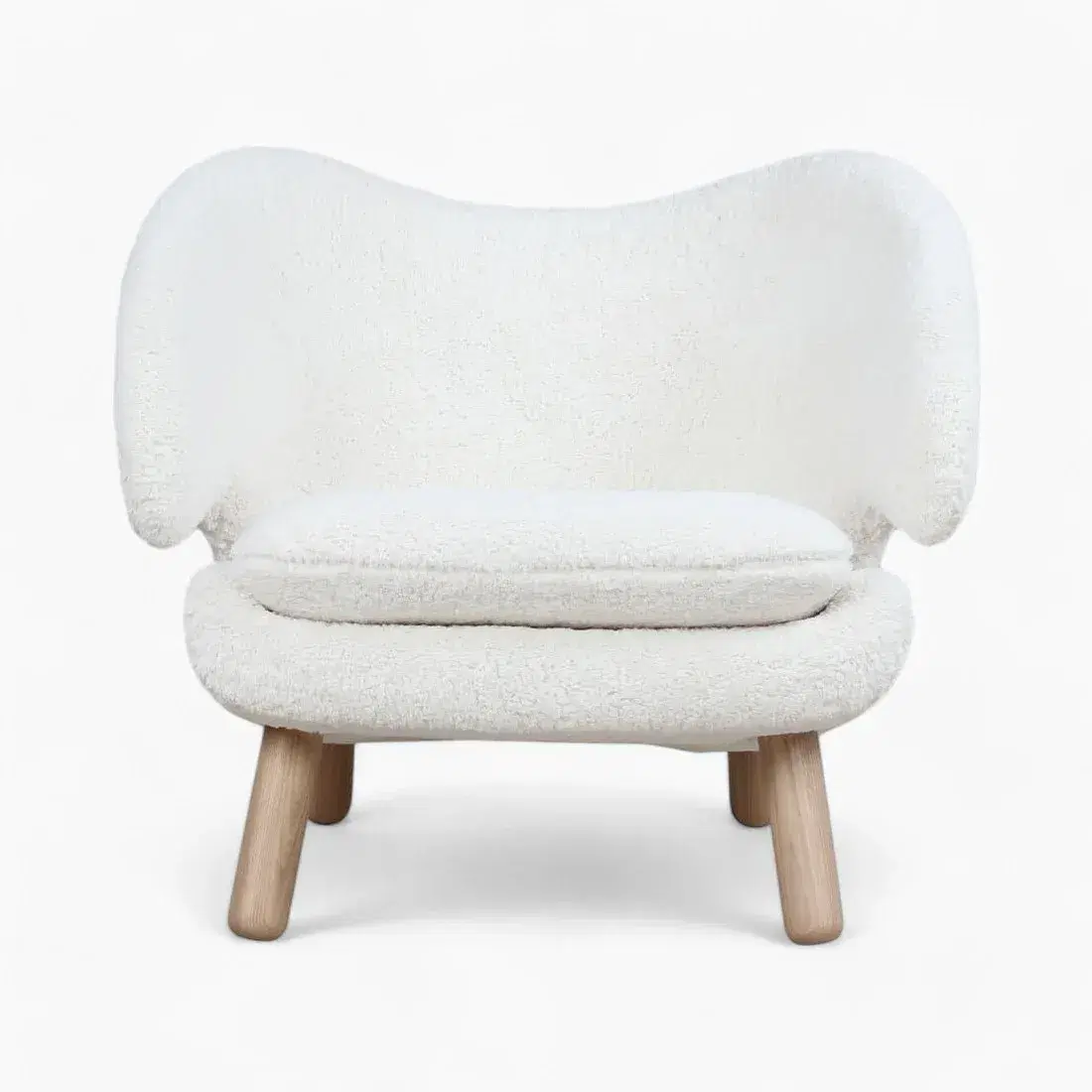 Pelican Chair Replica