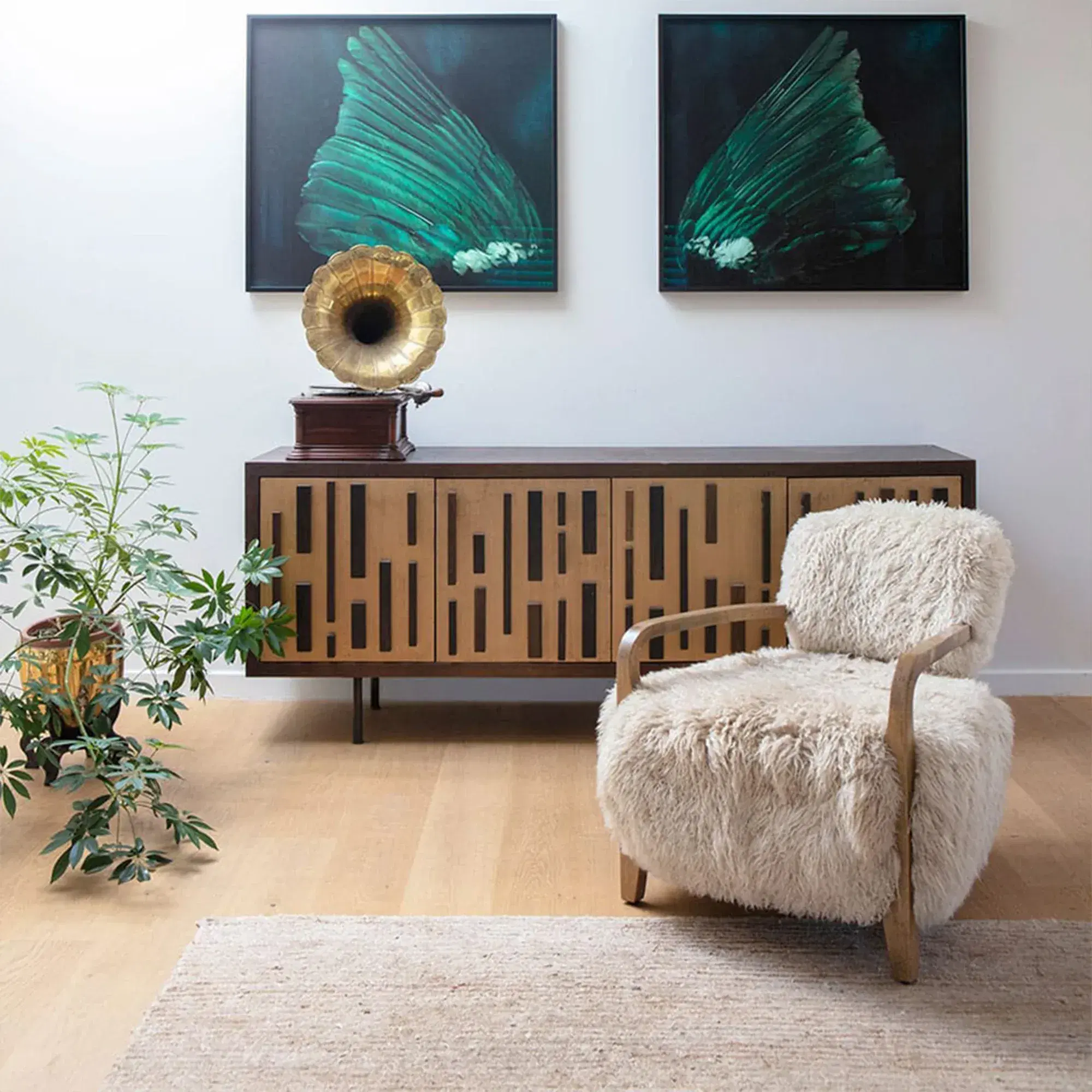Yeti Sheepskin Armchair and Ottoman Replica - View 8